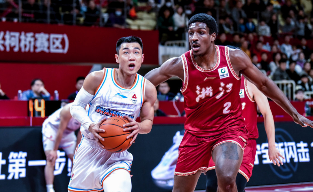 华体会下载-山东男篮在客场取得胜利，击败辽宁队