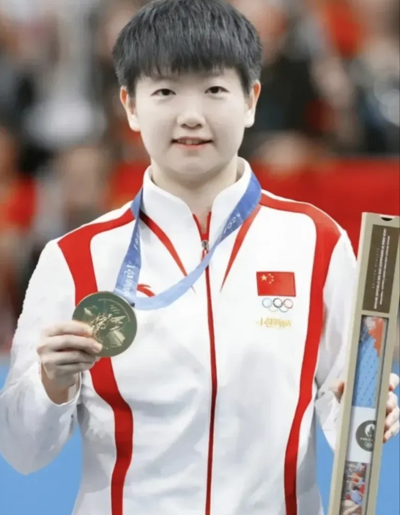 越南队在游泳赛场上取得亮眼成绩