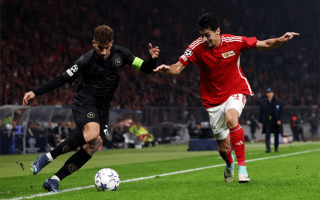 包含那不勒斯客场哑火，遭遇连败的词条