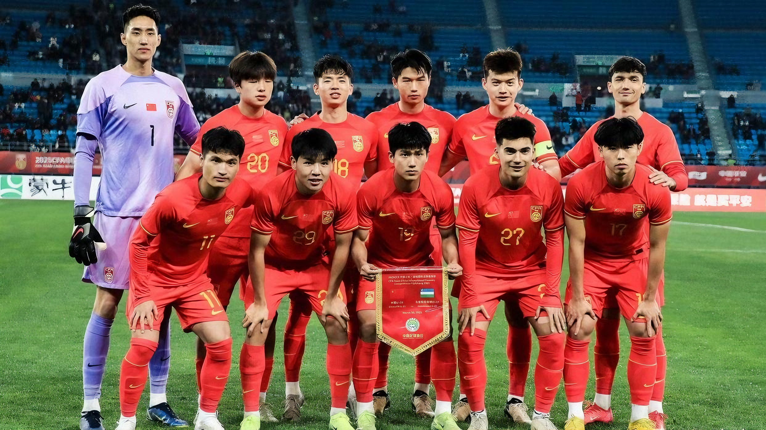 包含亚洲足球赛场上双方球队在精彩对决中获得胜利的词条