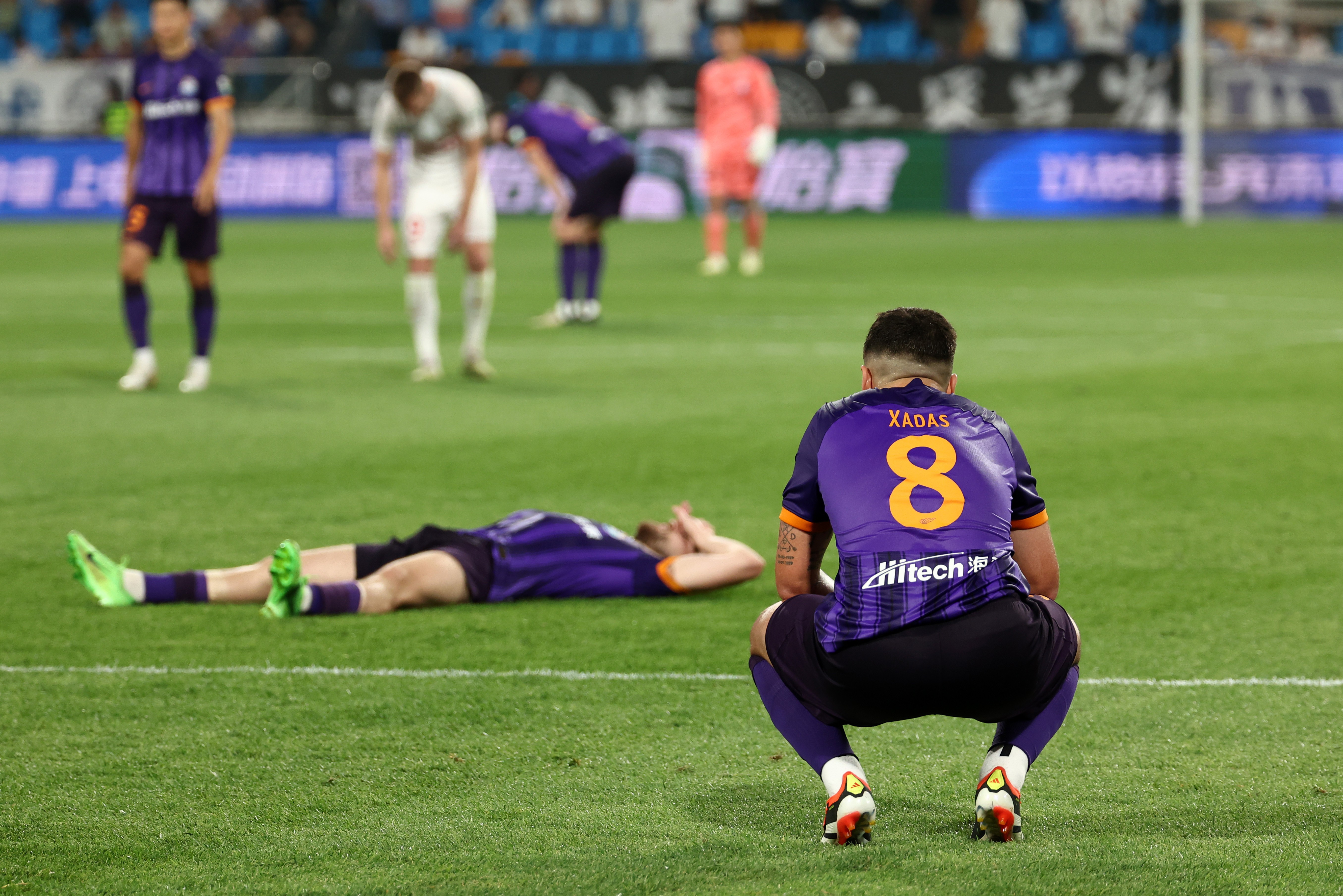 足球比赛最新消息传来,球迷欢欣鼓舞 足球比赛最新消息传来,球迷欢欣鼓舞