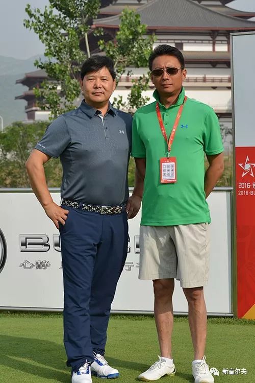 球队队长率先垂范,带领球队取胜 球队队长率先垂范,带领球队取胜